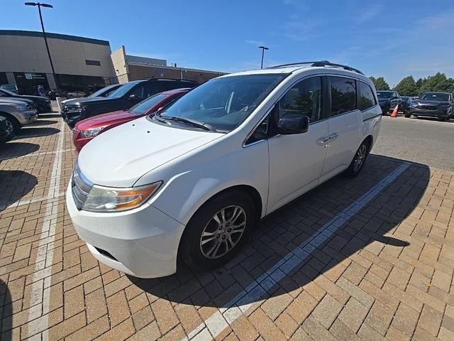 Photo of 2013 Taffeta White Honda Odyssey