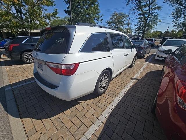 Photo of 2013 Taffeta White Honda Odyssey