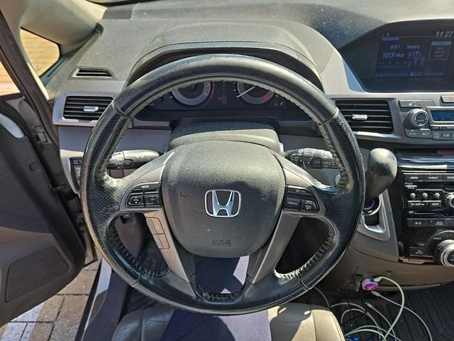 Photo of 2013 Taffeta White Honda Odyssey
