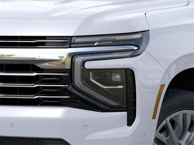 Photo of 2025 Summit White Chevrolet Tahoe