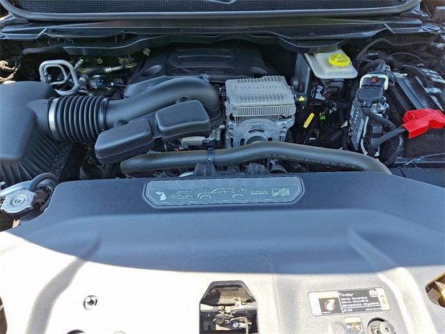 Photo of 2022 Metallic Jeep Wagoneer