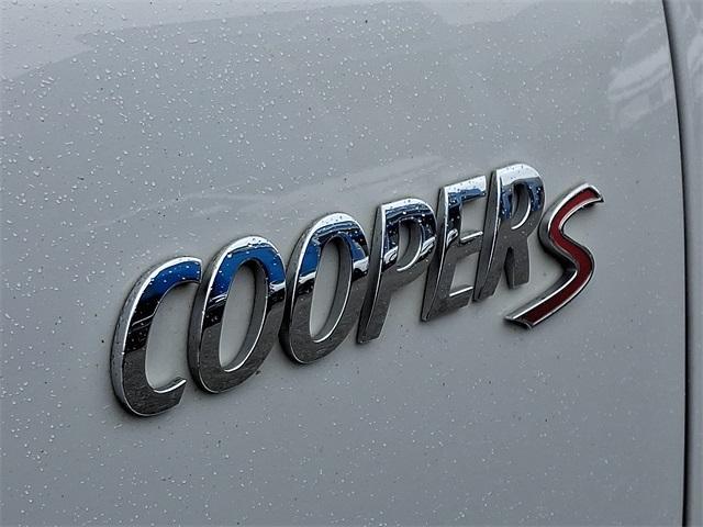 Photo of 2016 Light White MINI Countryman