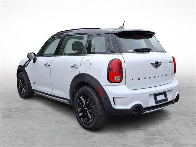 Photo of 2016 Light White MINI Countryman