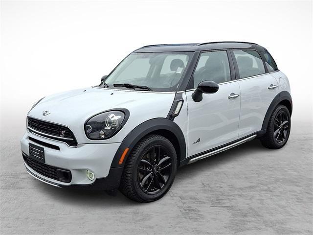 Photo of 2016 Light White MINI Countryman