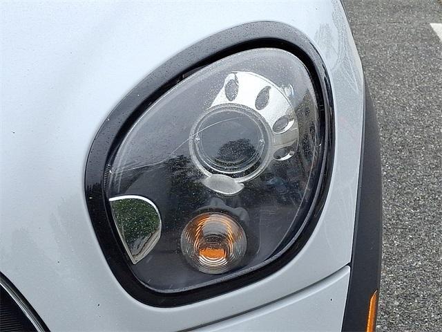 Photo of 2016 Light White MINI Countryman