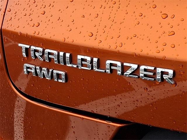 Photo of 2022 Vivid Orange Metallic Chevrolet Trailblazer