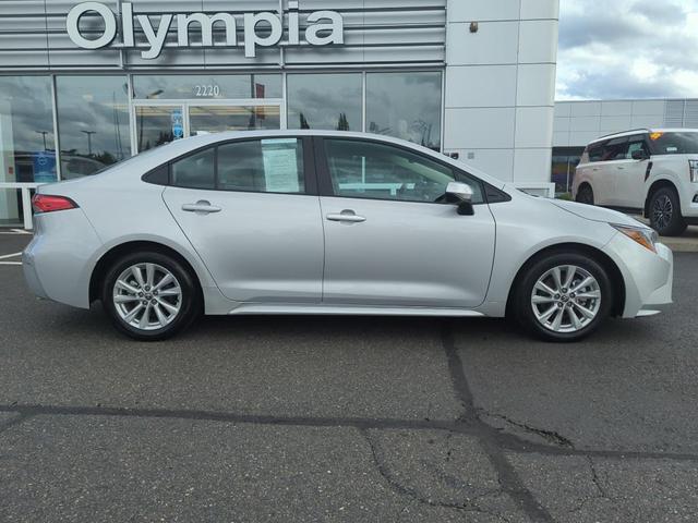 Photo of 2024 Silver Toyota Corolla