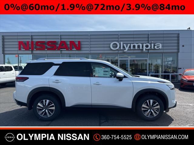 Photo of 2025 Everest White Pearl Tricoat Nissan Pathfinder