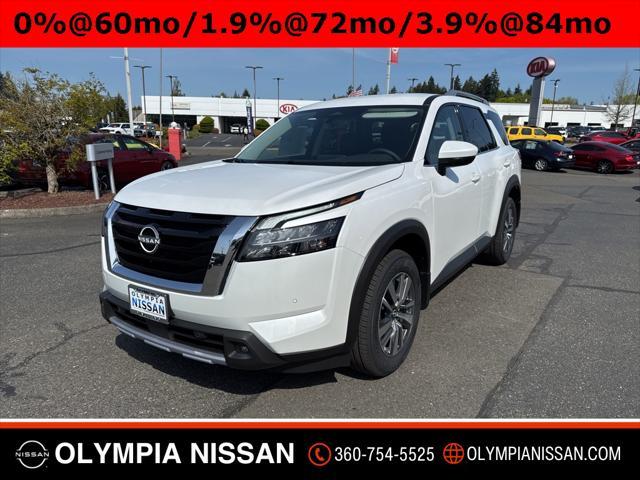 Photo of 2025 Everest White Pearl Tricoat Nissan Pathfinder
