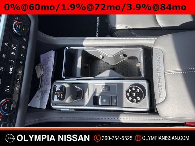 Photo of 2025 Everest White Pearl Tricoat Nissan Pathfinder