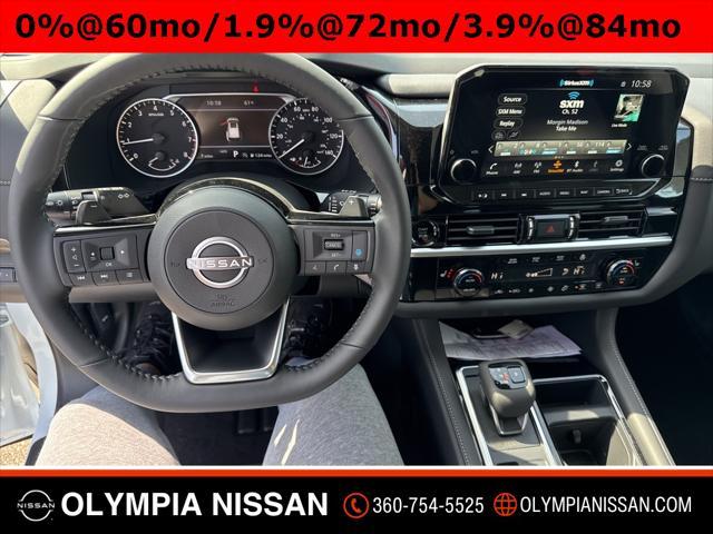 Photo of 2025 Everest White Pearl Tricoat Nissan Pathfinder