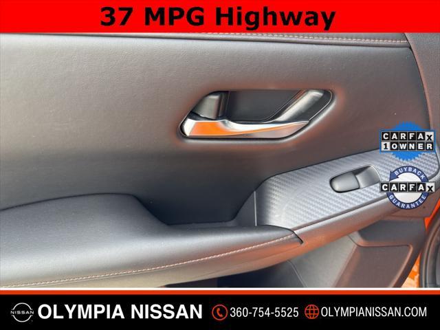 Photo of 2023 Monarch Orange Metallic/Super Black Nissan Sentra