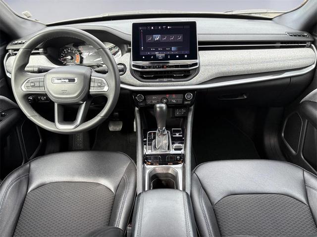 Photo of 2024 Bright White Clearcoat Jeep Compass