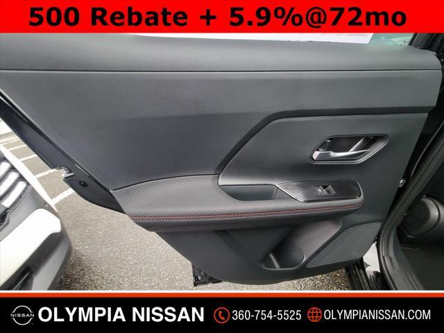 Photo of 2025 Super Black Nissan Kicks