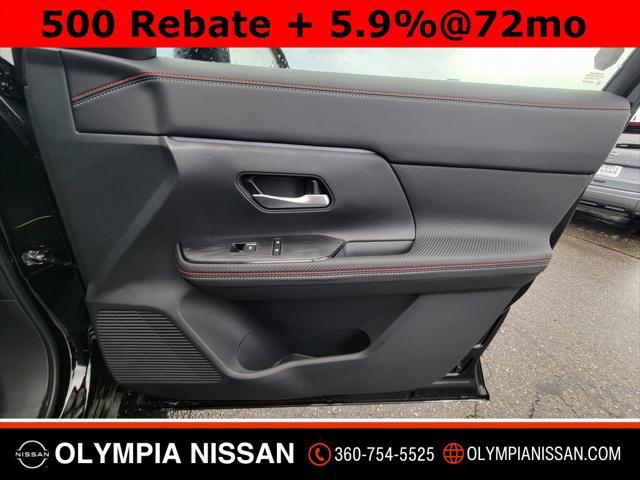 Photo of 2025 Super Black Nissan Kicks
