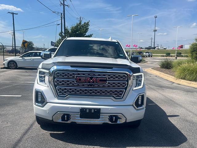 Photo of 2022 White GMC Sierra 1500 Limited
