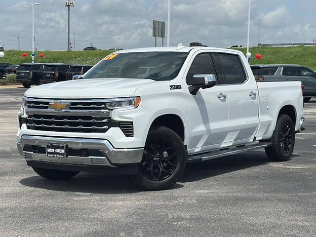 Photo of 2024 White Chevrolet Silverado 1500