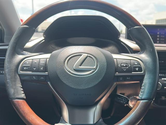 Photo of 2016 Silver Lexus RX 350