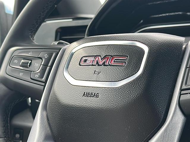 Photo of 2024 White GMC Sierra 1500