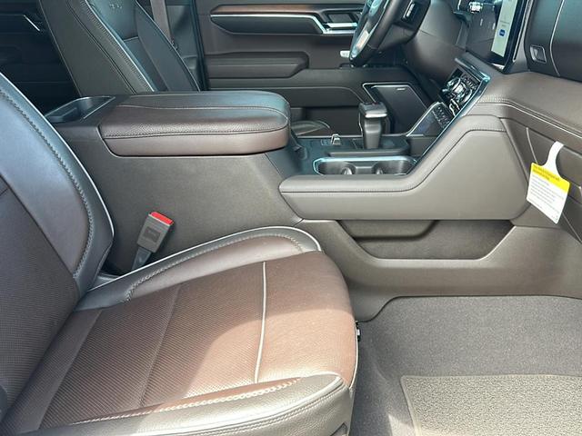 Photo of 2024 Gray GMC Sierra 1500