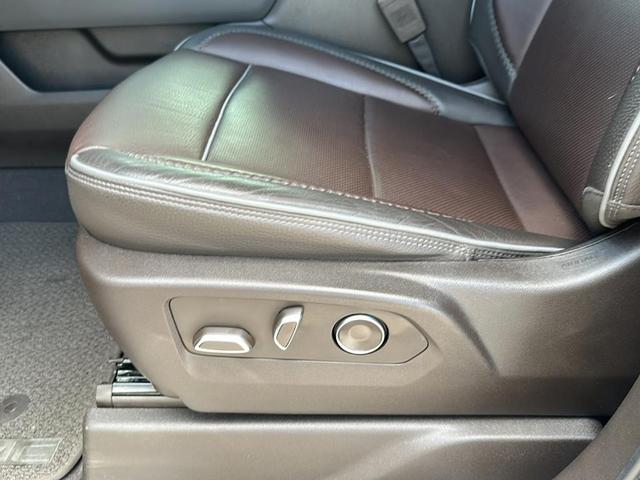 Photo of 2024 Gray GMC Sierra 1500