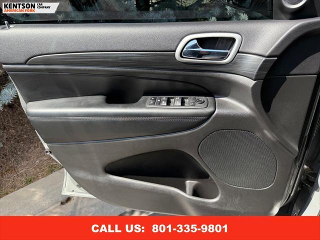 Photo of 2020 Sting-Gray Clearcoat Jeep Grand Cherokee