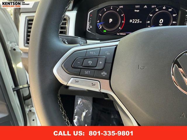 Photo of 2022 Pure White Volkswagen Atlas Cross Sport