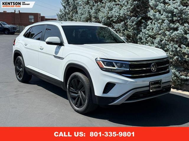 Photo of 2022 Pure White Volkswagen Atlas Cross Sport