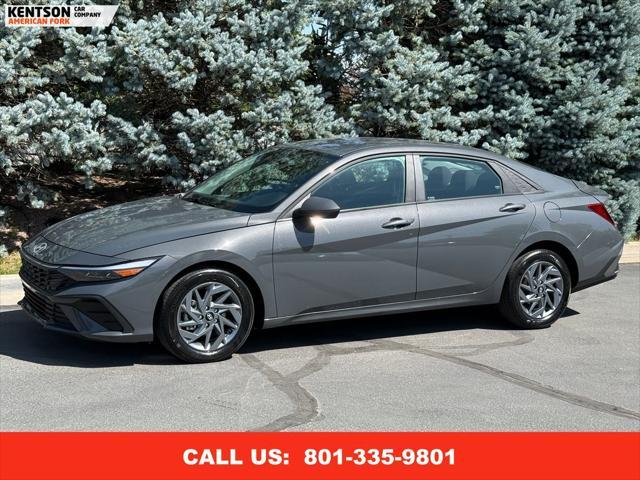 Photo of 2024 Ecotronic Gray Hyundai ELANTRA