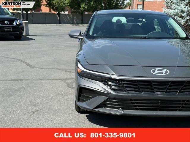 Photo of 2024 Ecotronic Gray Hyundai ELANTRA