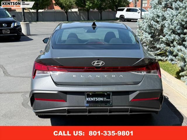 Photo of 2024 Ecotronic Gray Hyundai ELANTRA