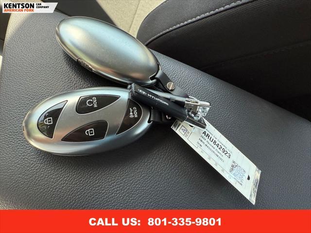 Photo of 2024 Ecotronic Gray Hyundai ELANTRA
