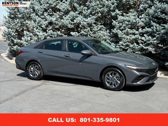 Photo of 2024 Ecotronic Gray Hyundai ELANTRA