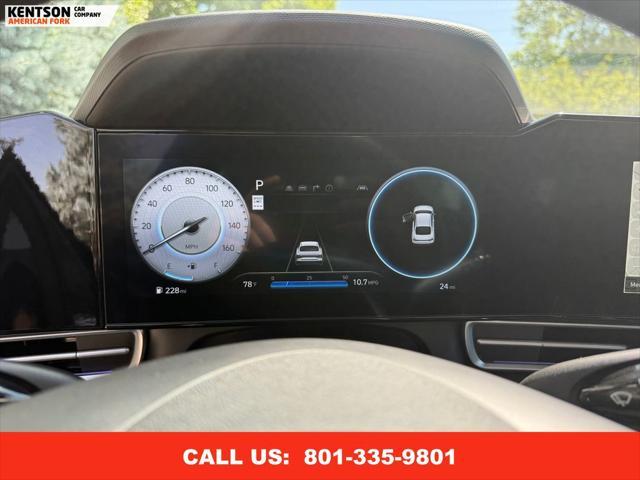 Photo of 2024 Ecotronic Gray Hyundai ELANTRA