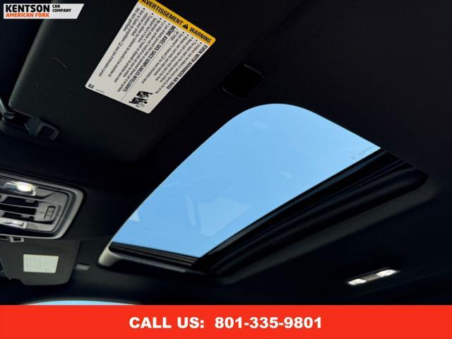 Photo of 2024 Summit White GMC Sierra 2500