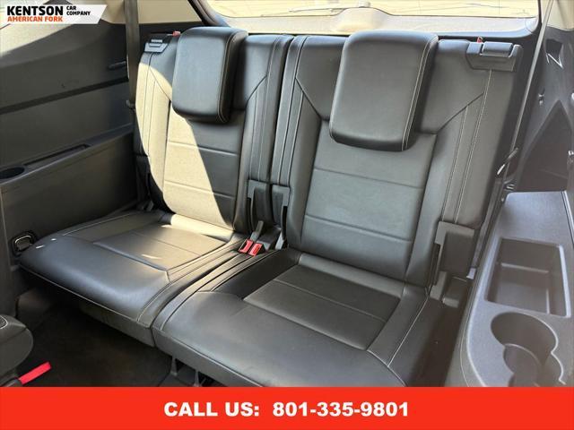 Photo of 2023 Platinum Gray Metallic Volkswagen Atlas