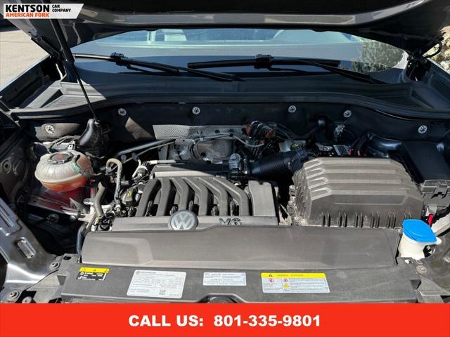 Photo of 2023 Platinum Gray Metallic Volkswagen Atlas
