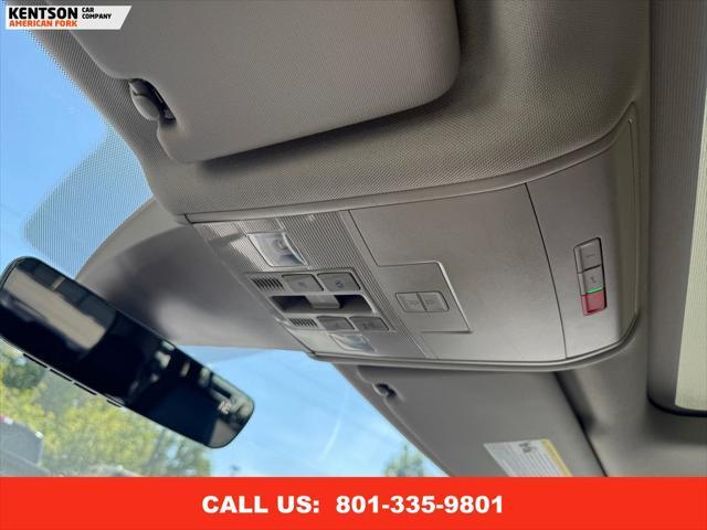 Photo of 2023 Platinum Gray Metallic Volkswagen Atlas