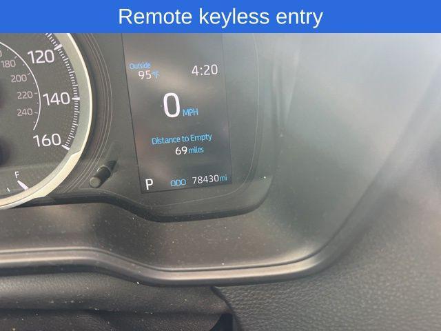 Photo of 2021 White Toyota Corolla