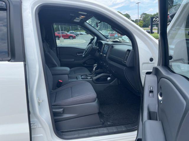 Photo of 2023 Glacier White Nissan Frontier