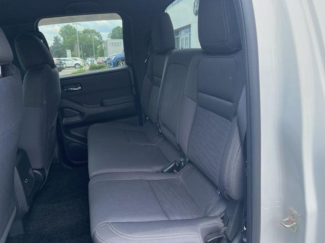 Photo of 2023 Glacier White Nissan Frontier