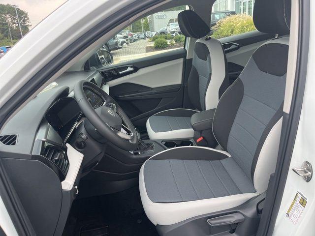 Photo of 2025 Pure White Volkswagen Taos