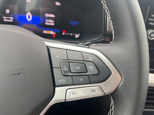 Photo of 2025 Pure White Volkswagen Taos