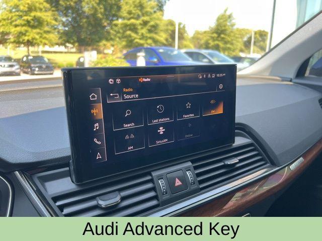 Photo of 2022 Navarra Blue Metallic Audi Q5