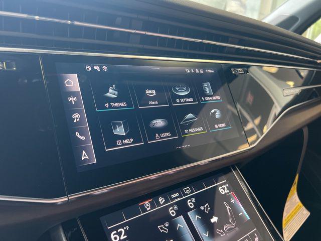 Photo of 2025 Waitomo Blue Metallic Audi Q7