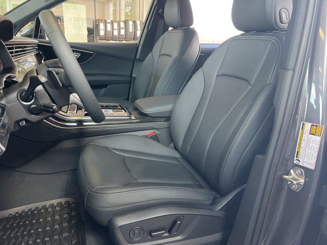 Photo of 2025 Samurai Gray Metallic Audi Q7
