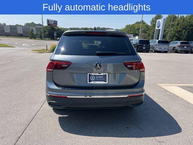 Photo of 2023 Platinum Gray Metallic Volkswagen Tiguan