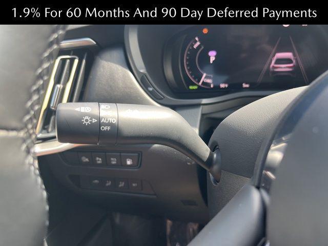Photo of 2025 Zircon Sand Metallic Mazda CX-70 PHEV