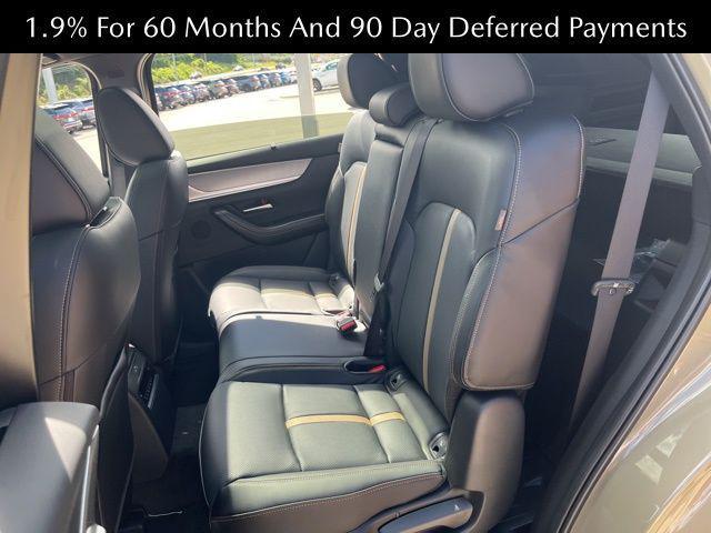 Photo of 2025 Zircon Sand Metallic Mazda CX-70 PHEV