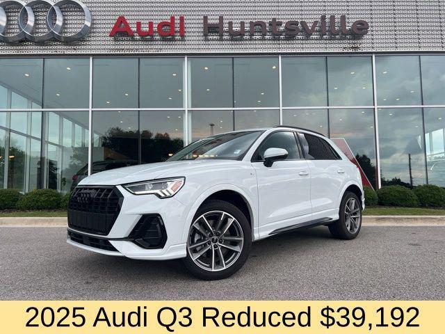 Photo of 2025 Glacier White Metallic Audi Q3